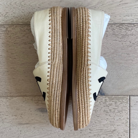 🚫SOLD! CHANEL IVORY LAMBSKIN LEATHER ESPADRILLES - Picture 5 of 13